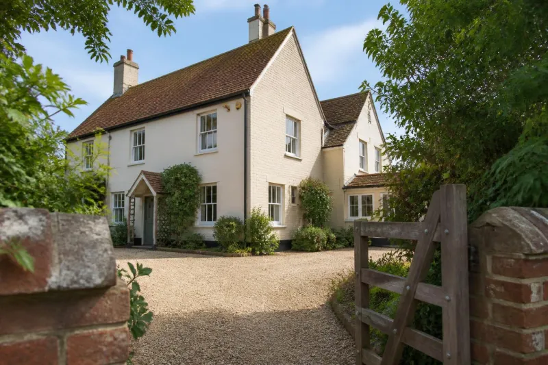 Illustration accompanying Choosing a B&B website that brings better enquiries